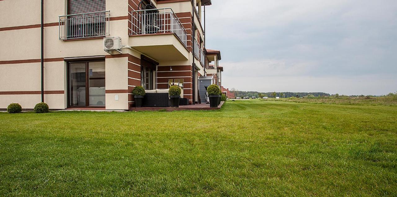 Golf Apartament W Sobieniach Sobienie Jeziory Εξωτερικό φωτογραφία
