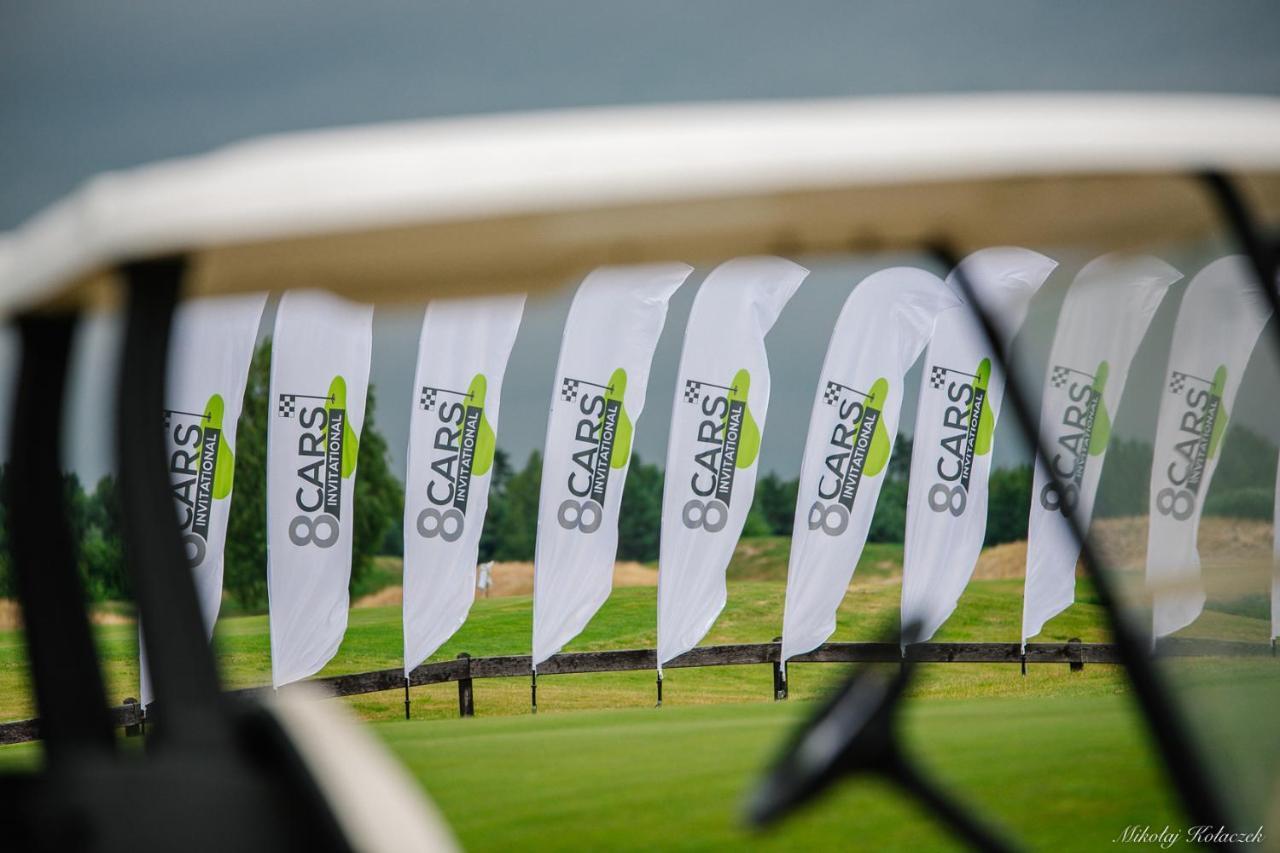 Golf Apartament W Sobieniach Sobienie Jeziory Εξωτερικό φωτογραφία