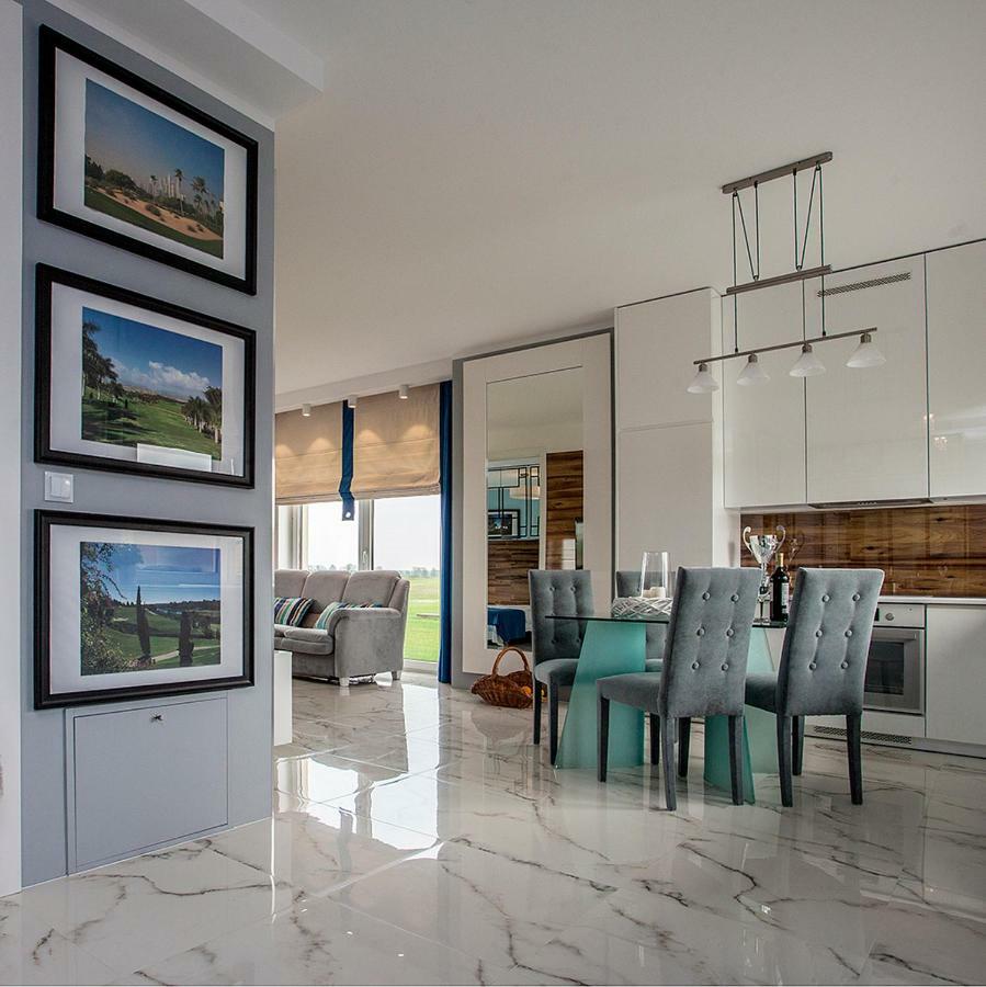 Golf Apartament W Sobieniach Sobienie Jeziory Εξωτερικό φωτογραφία