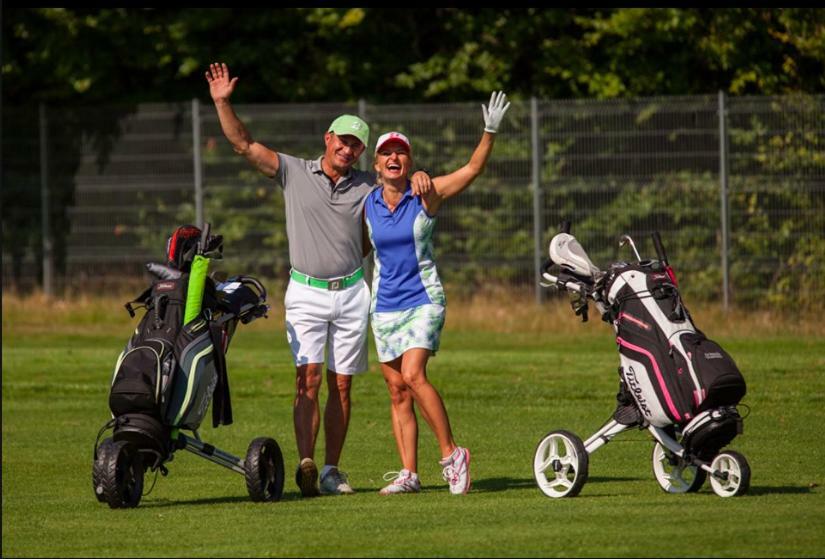 Golf Apartament W Sobieniach Sobienie Jeziory Εξωτερικό φωτογραφία